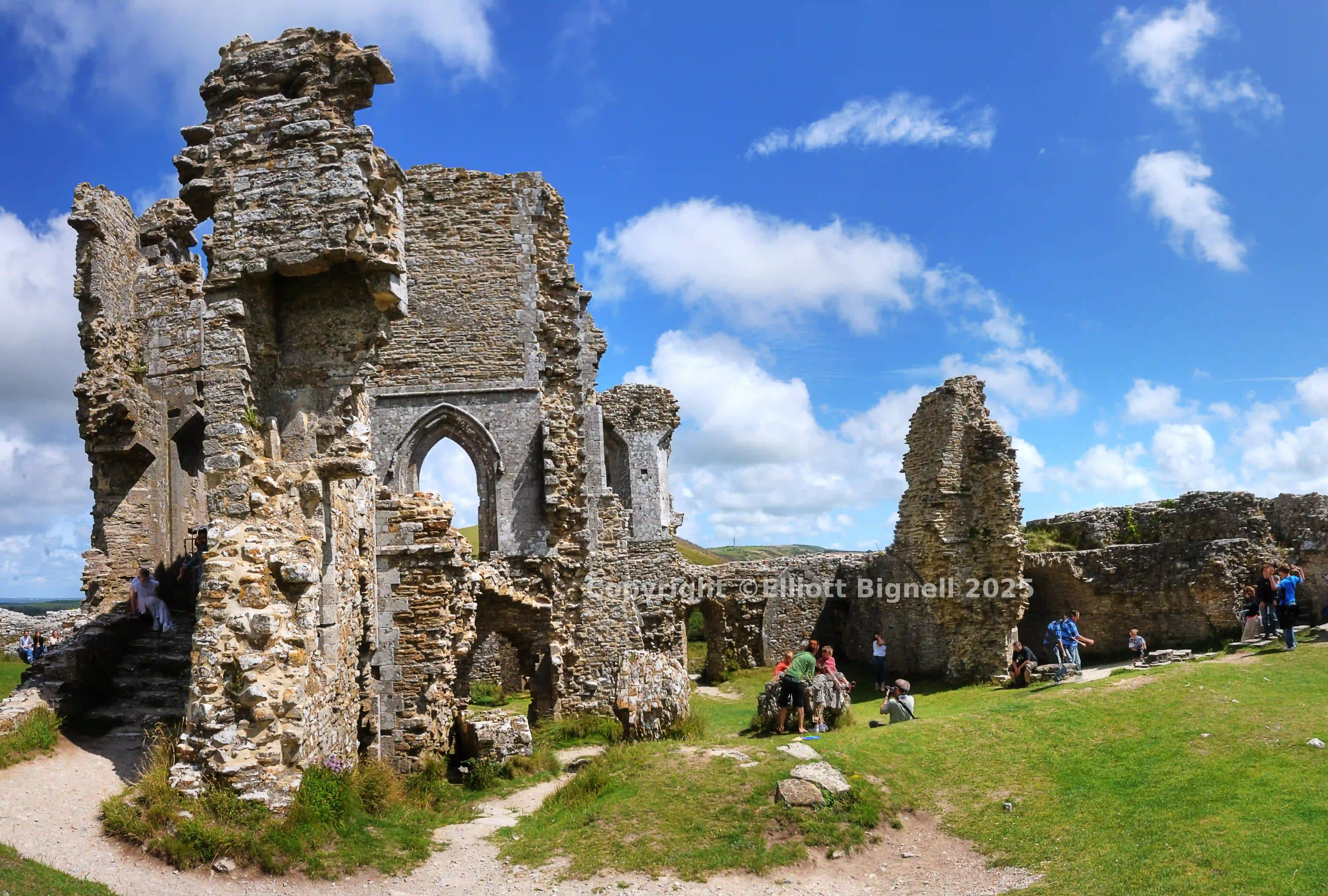 Corfe Castle 3.jpg
